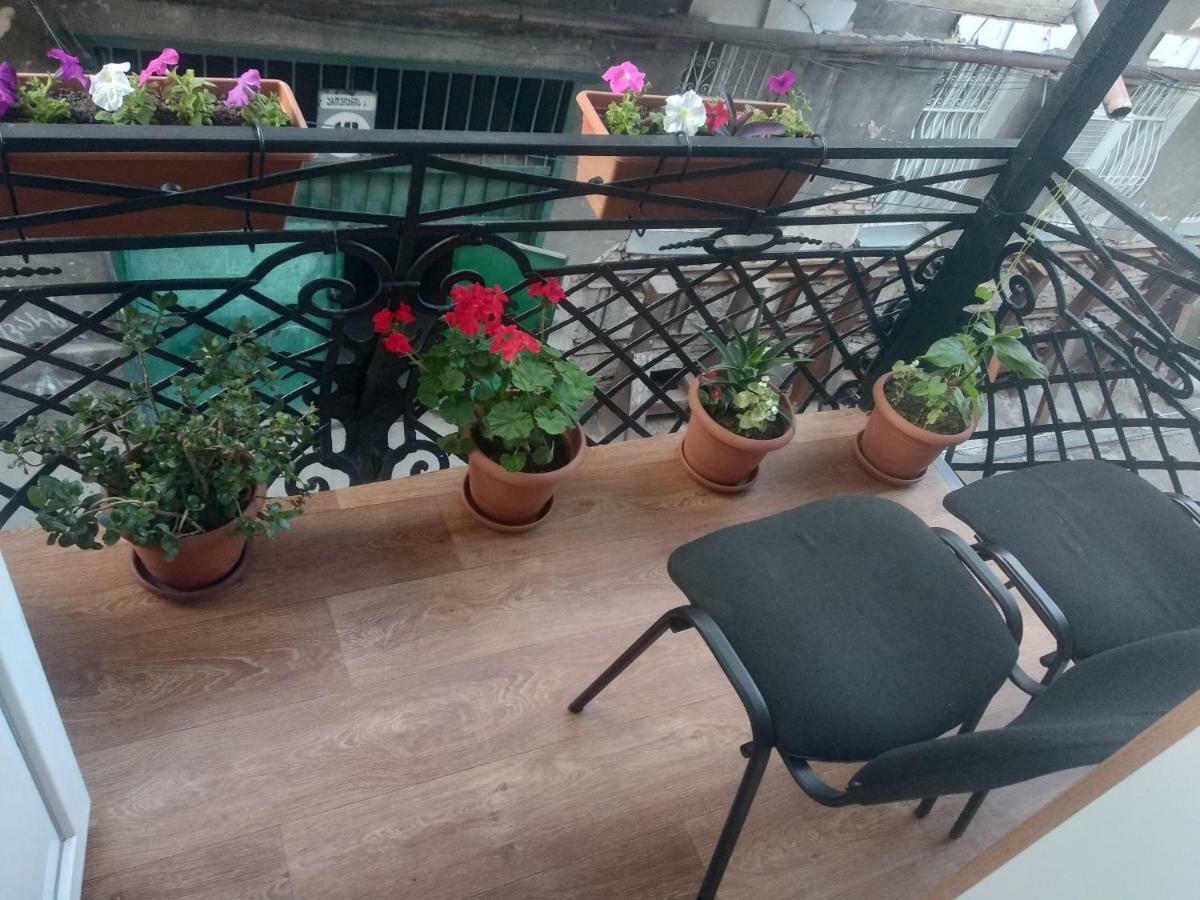 Ferienwohnung Emi&Mari Tbilisi Exterior foto
