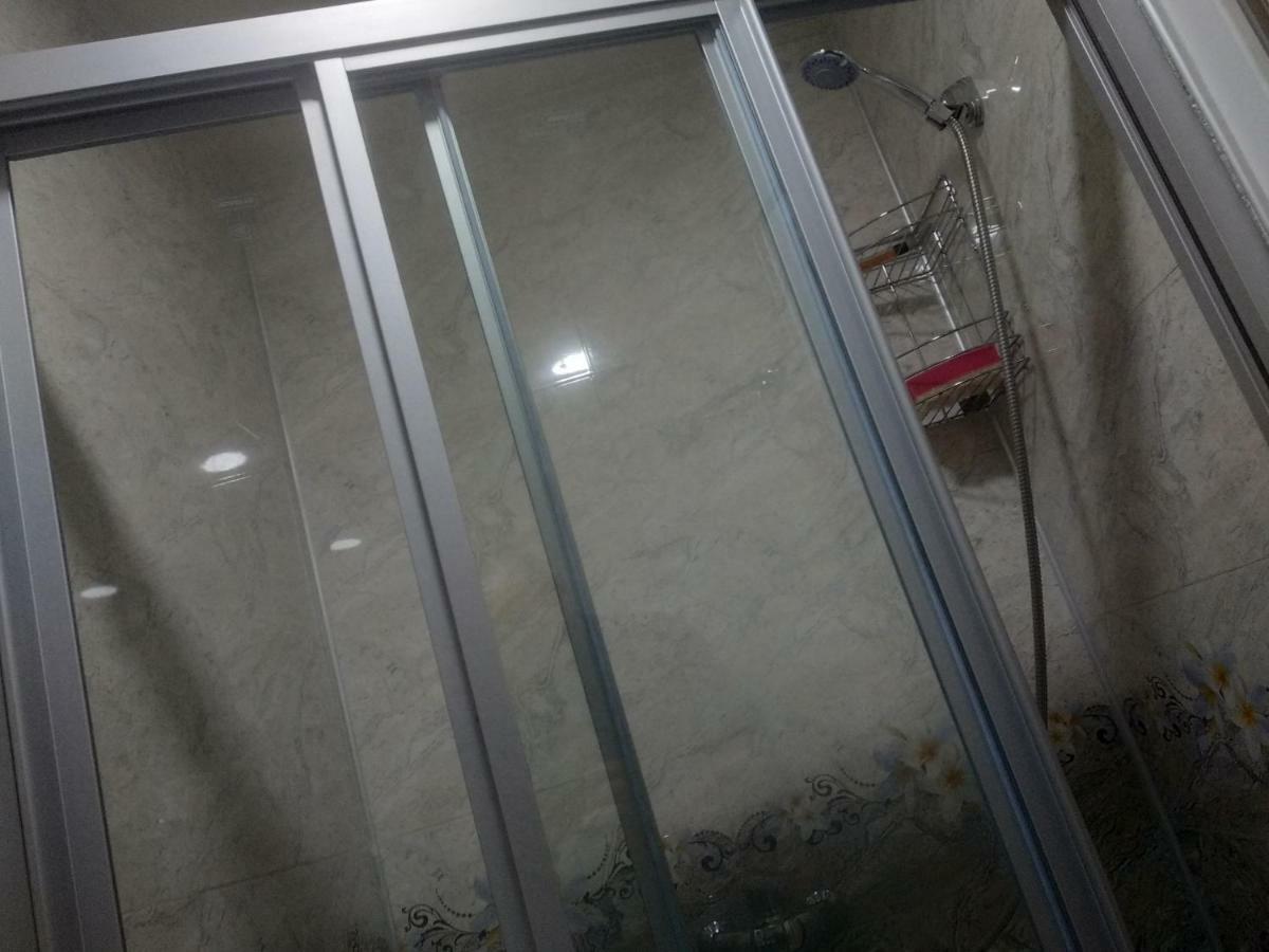 Ferienwohnung Emi&Mari Tbilisi Exterior foto